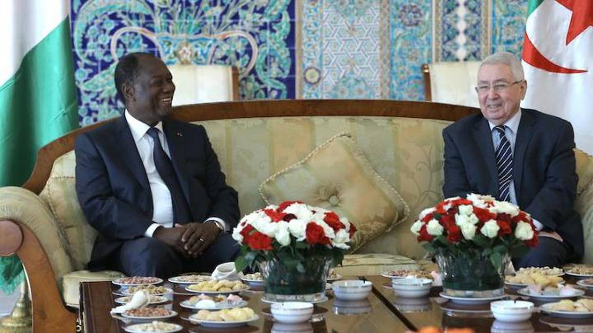 Alassane Ouattara à Alger avec Abdelkader Bensalah, président du Conseil de la nation.