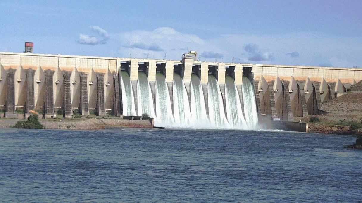 Bien en amont du barrage de Manantali situé au Mali (photo), sera érigé un autre beaucoup plus puissant, en territoire guinéen. 
