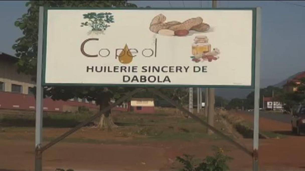 Huillerie de Dabola, au centre du pays.