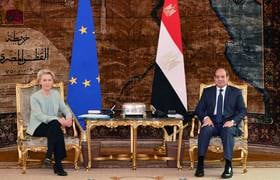 Le président égyptien Abdel Fattah al-Sisi rencontre la présidente de la Commission européenne Ursula von der Leyen.