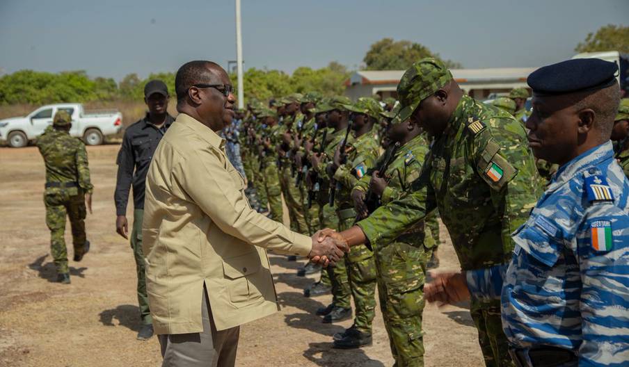 Burkina Faso-Côte d’Ivoire : les ministres de la Défense tentent d’apaiser les tensions entre les deux pays
