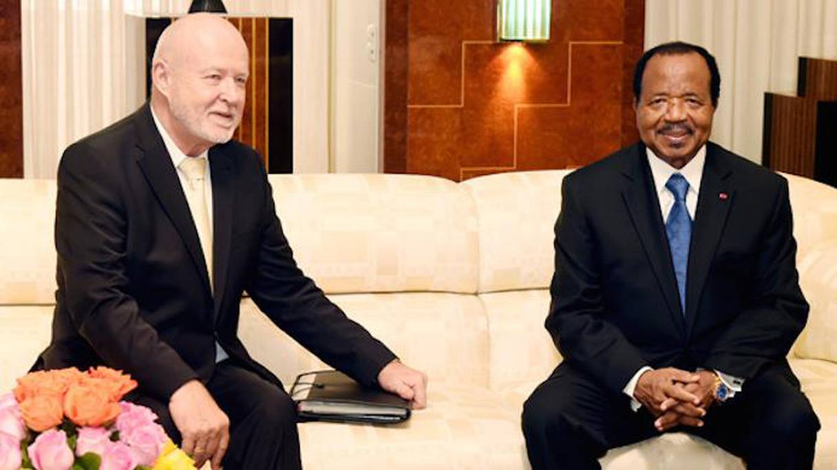 Anatoly Bashkin, ambassadeur de Russie au Cameroun, et Paul Biya, président du Cameroun.
