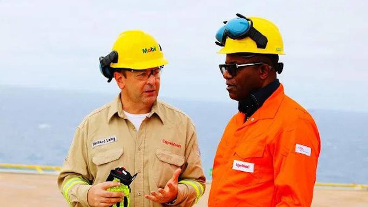 Richard Laing directeur général d'ExxonMobil Nigeria et Immanuel Ibe Kachikwu, l'ex-ministre du pétrole.
