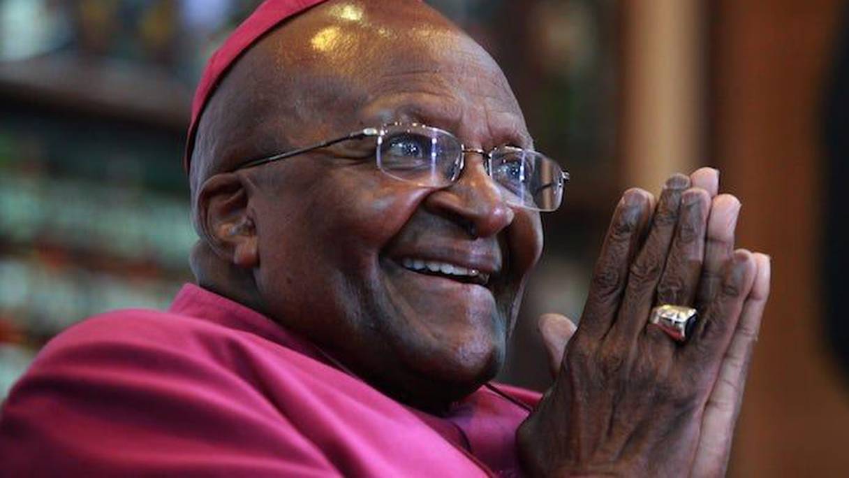 Mgr Desmond Tutu.