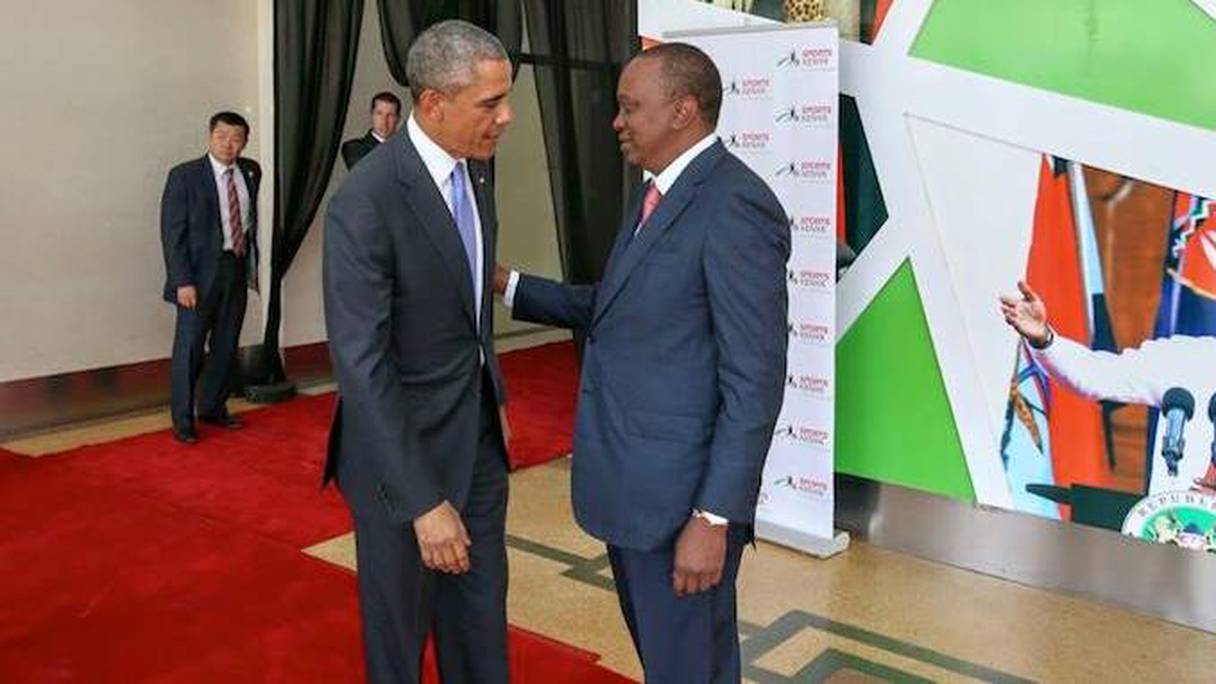 Barack Obama au Kenya, terre natale de son père kenyan, et son homologue kényan Uhuru Kenyatta.