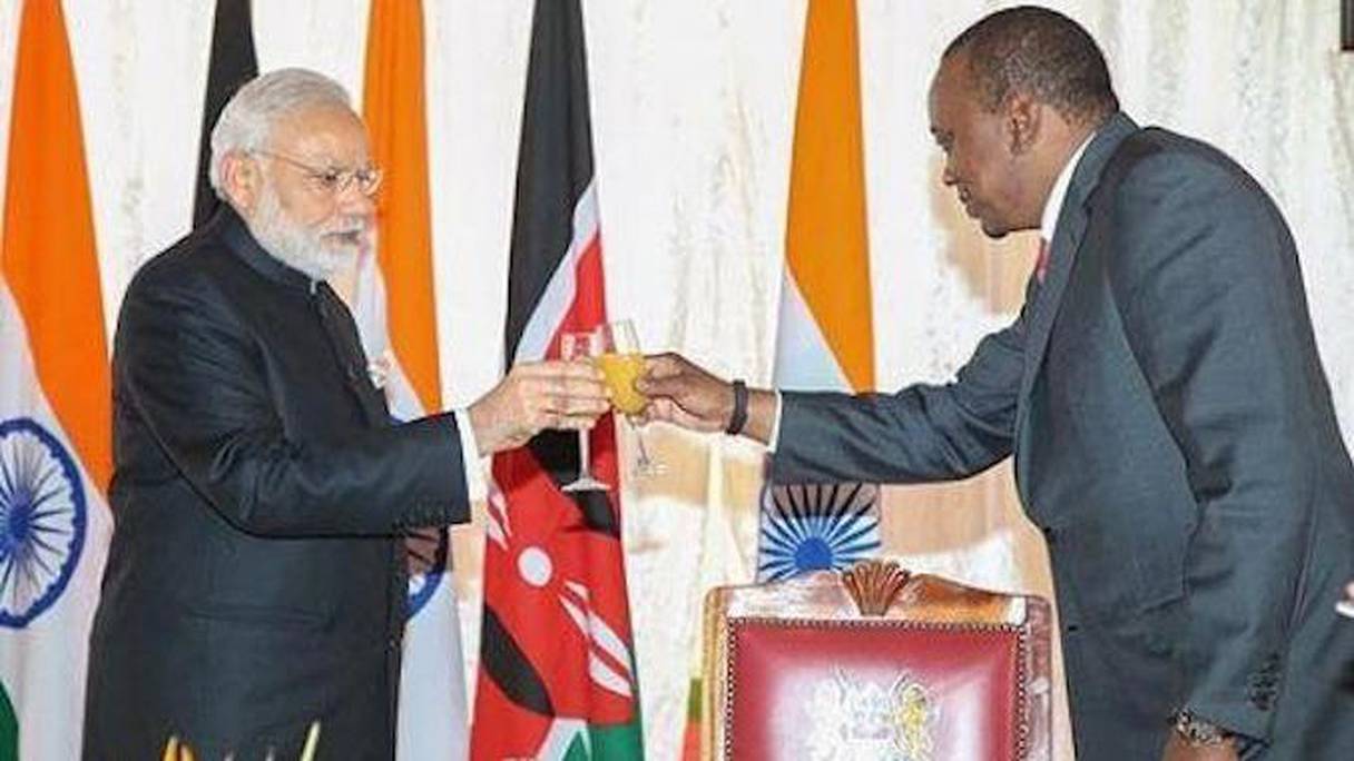 Uhuru Kenyatta, président du Kenya, et le premier ministre indien Narendra Modi. 