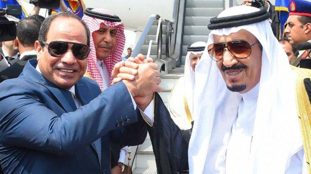 Abdelfattah Al Sissi, président de l'Egypte et Salma Ben Abdelaziz, roi de l'Arabie saoudite. 