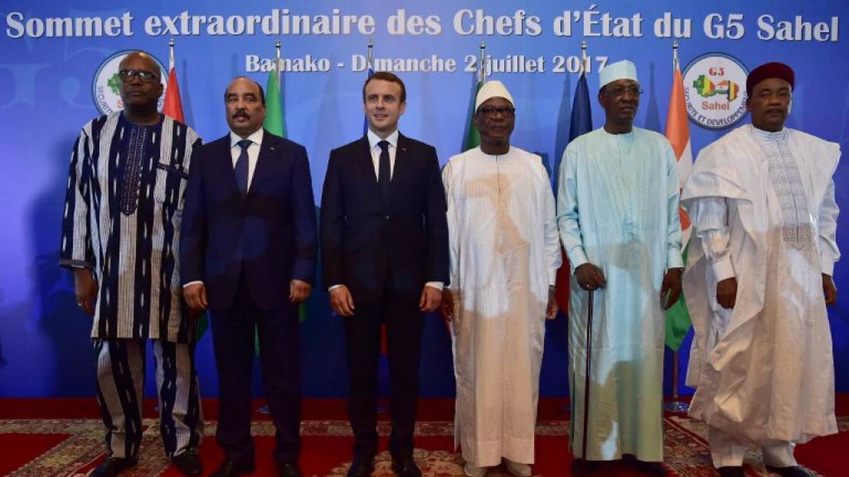 Les présidents des 5 pays qui composent la force G5-Sahel et le président français.