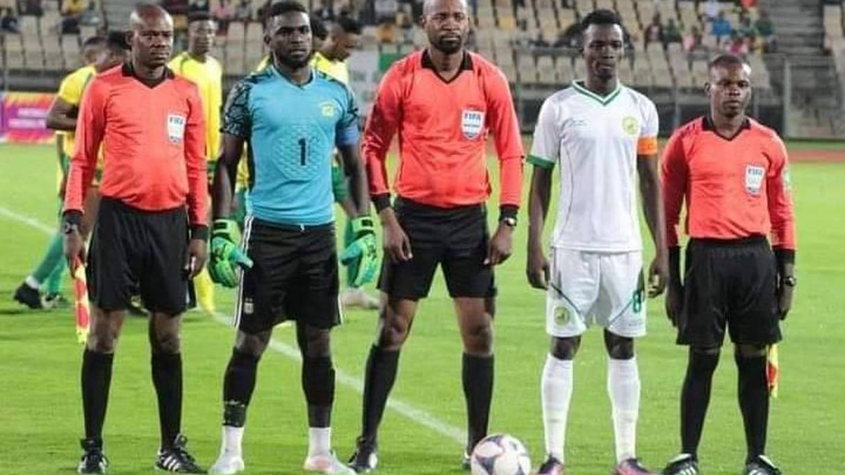 Le match d'ouverture du championnat camerounais arbitré par un trio Equato-guinéen.