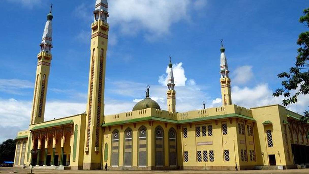 La Mosquée Fayçal de Conakry. 