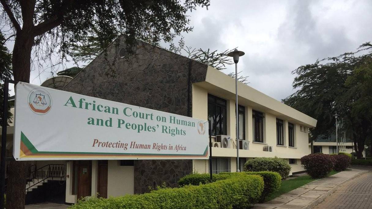 Cour africaine des droits de l'Homme et des peuples d'Arusha. 