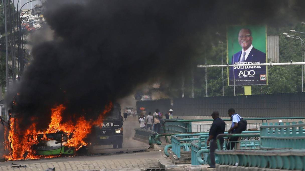 Violences à Abidjan à la veille d'une élection à risque. 