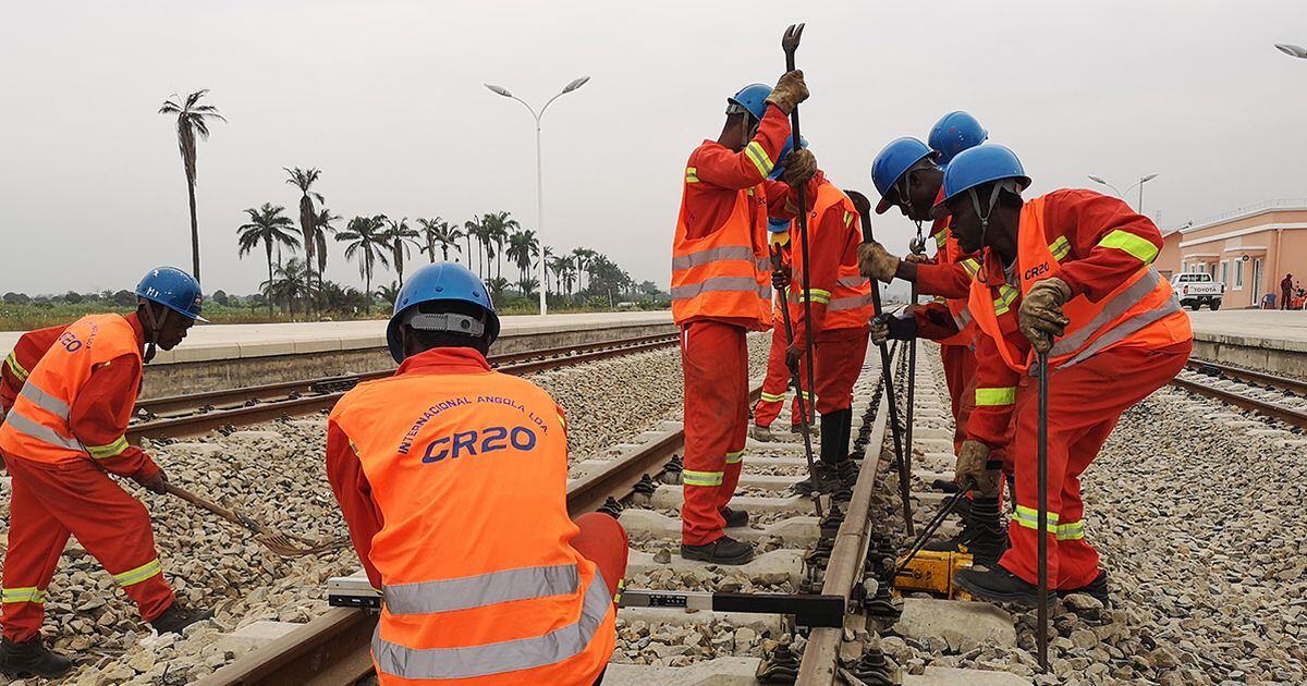 Angola and the Democratic Republic of the Congo renew the train line to export raw materials