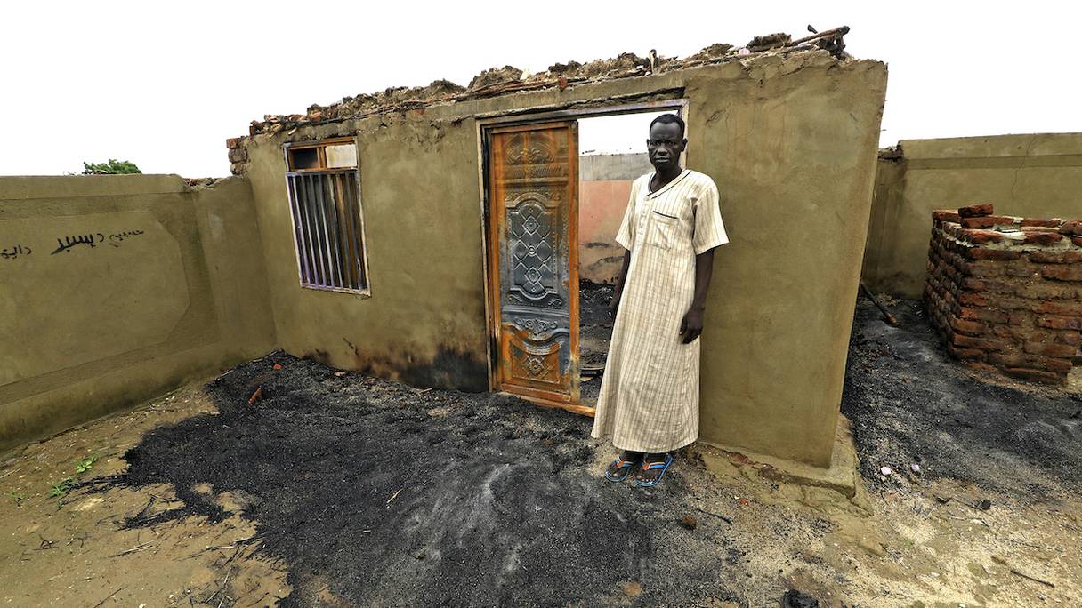 Les destructions causées par les affrontements tribaux, à al-Roseires, dans l'État soudanais du Nil Bleu, à 450 kilomètres  au sud de la capitale Khartoum, le 8 août 2022.