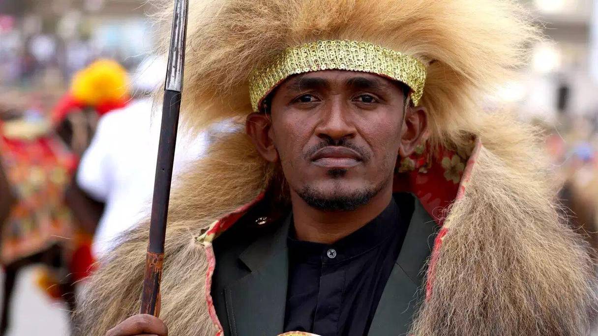 Le chanteur éthiopien Hachalu Hundessa, ici en costume traditionnel oromo à Addis-Abeba, en mars 2019, a été tué par balle le 29 juin 2020. 