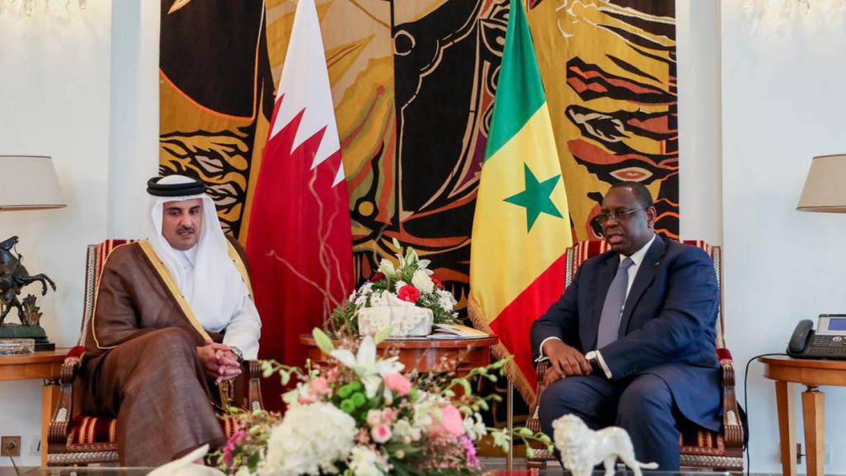 Le 20 décembre 2017 à Dakar, le président sénégalais Macky Sall a reçu l'émir du Qatar Cheikh Tamim ben Hamad al-Thani.