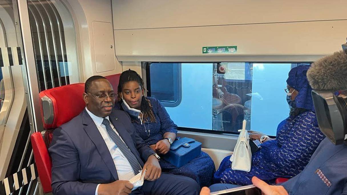 Le président Macky Sall et les membres de sa famille à bord du TER.