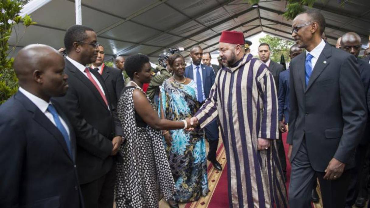 Mohammed VI, roi du Maroc en compagnie de Paul Kagamé Président du Rwanda.