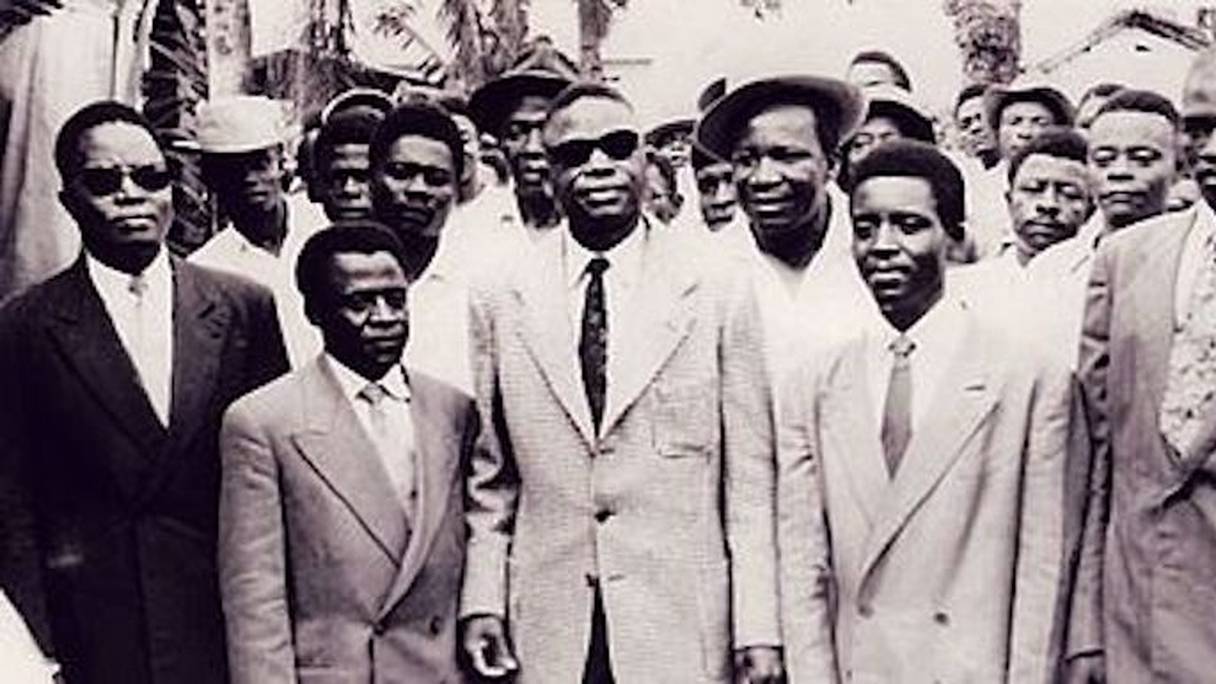 Félix Moumié, à droite, et Ruben Um Nyobé (lunette noire) le 6 mars 1955.