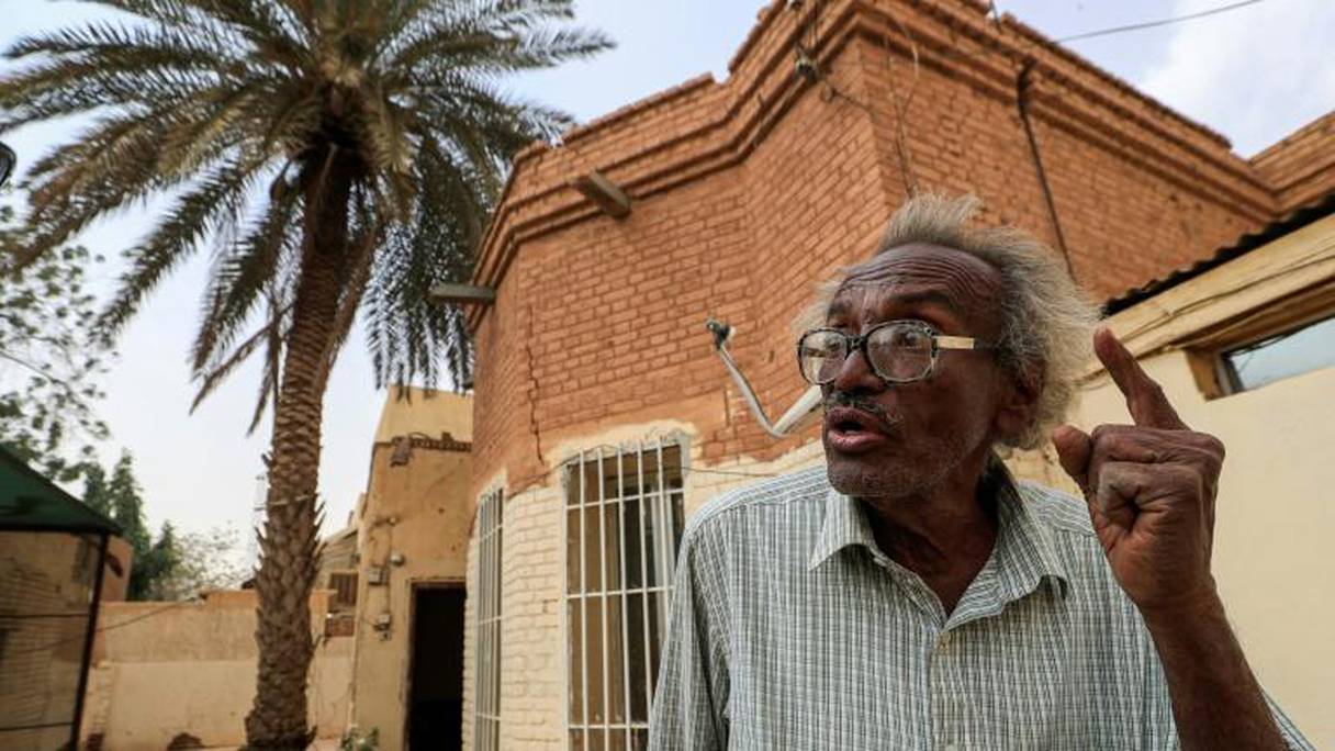 Dr Mansour Israïl, petit fils d'un juif irakien venu s'installer au Soudan, à Al-Arda, longtemps surnommé le "quartier juif" d'Omdourman, le 18 février 2021.