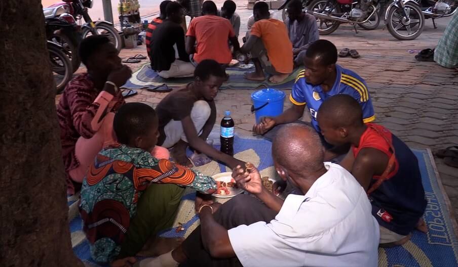Ramadan au Niger: les ruptures collectives du jeûne essaiment à Niamey