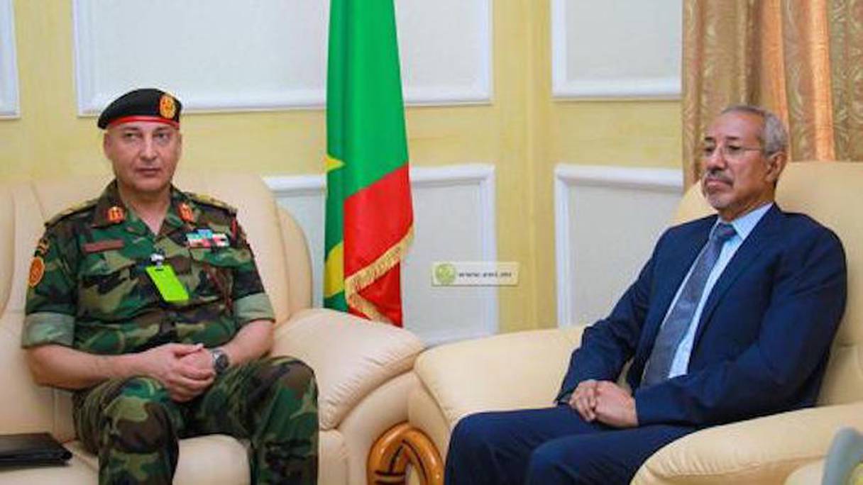 Mohamed Ali Hadad, chef d’état-major général des armées libyennes, reçu par le ministre de la Défense mauritanienne Hanana ould Sidi.