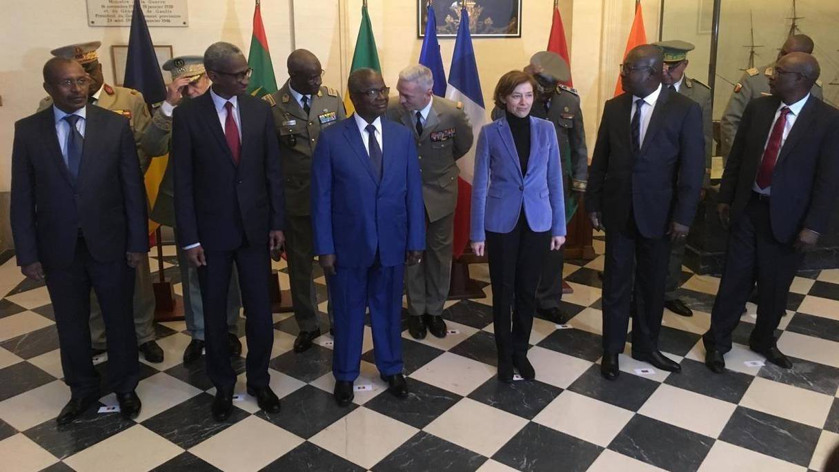 Les ministres de la Défense des pays du G5 Sahel réunis lundi 15 janvier 2020 à Paris avec la ministre française des Armées, Florence Parly, pour accélérer la mise en oeuvre de la Force militaire conjointe des pays membres. 