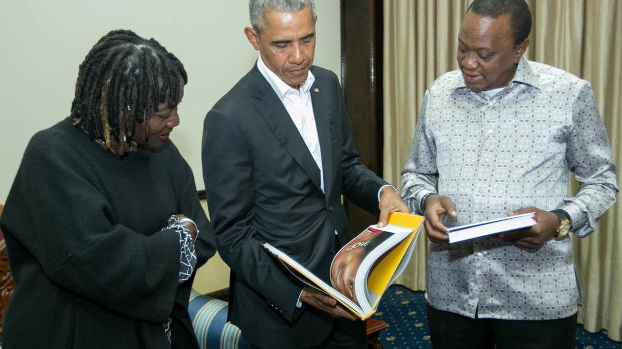 L'ancien président américain Obama avec Uhu Kenyatta, président du Kenya.