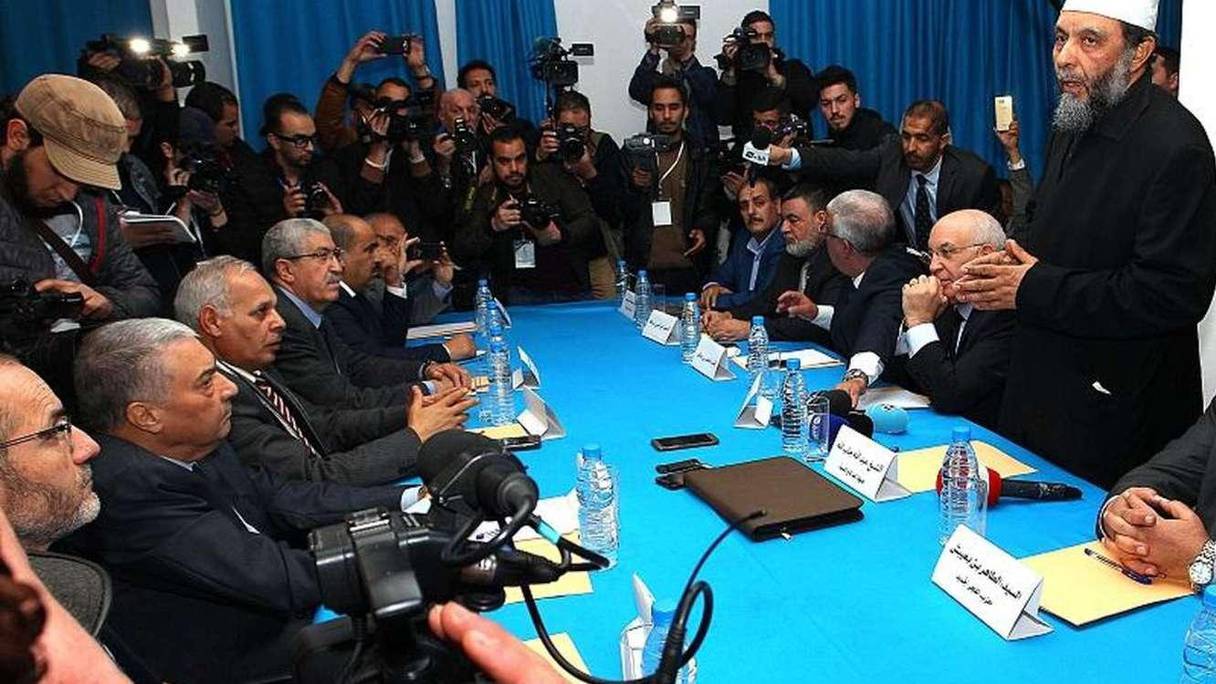 L'opposition algérienne veut piloter le dialogue national