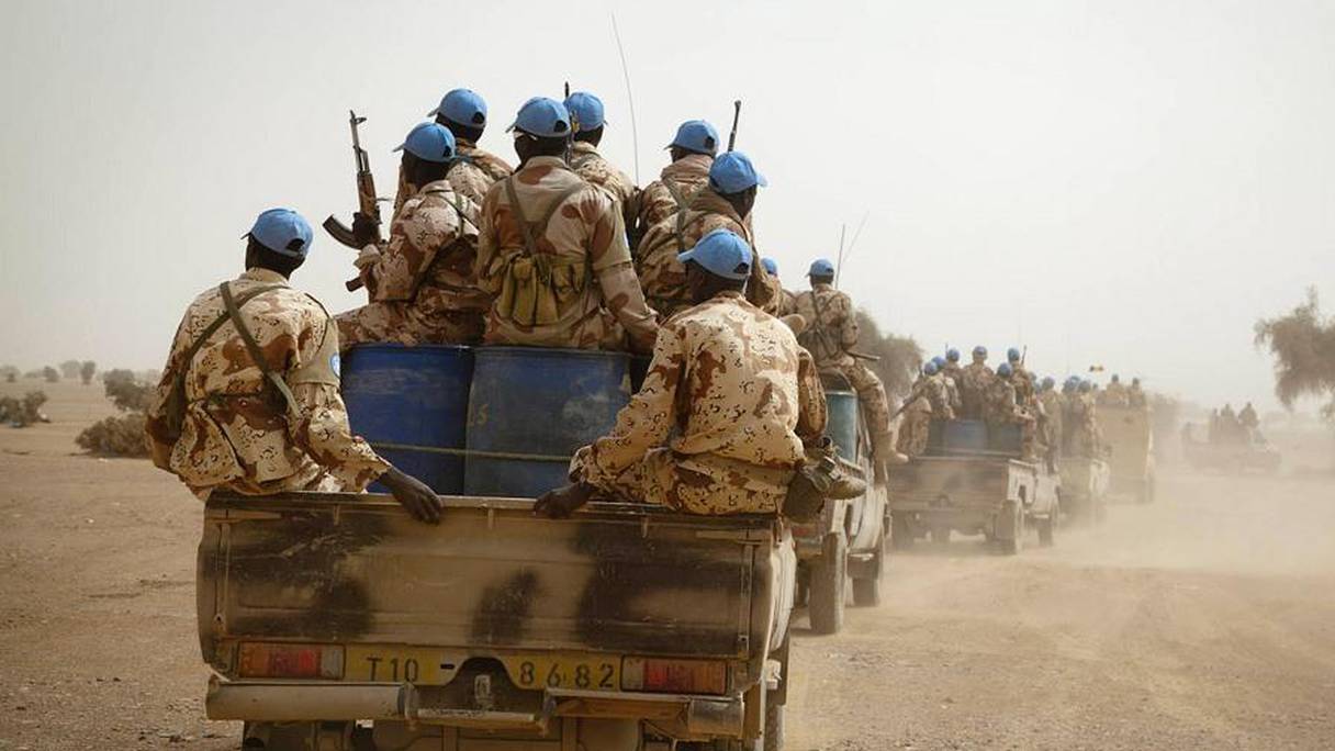 Convoi de Casques bleux tchadiens.