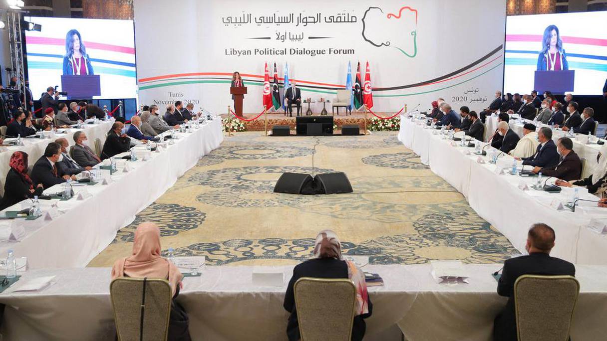 Forum de dialogue politique inter-libyens à Tunis.