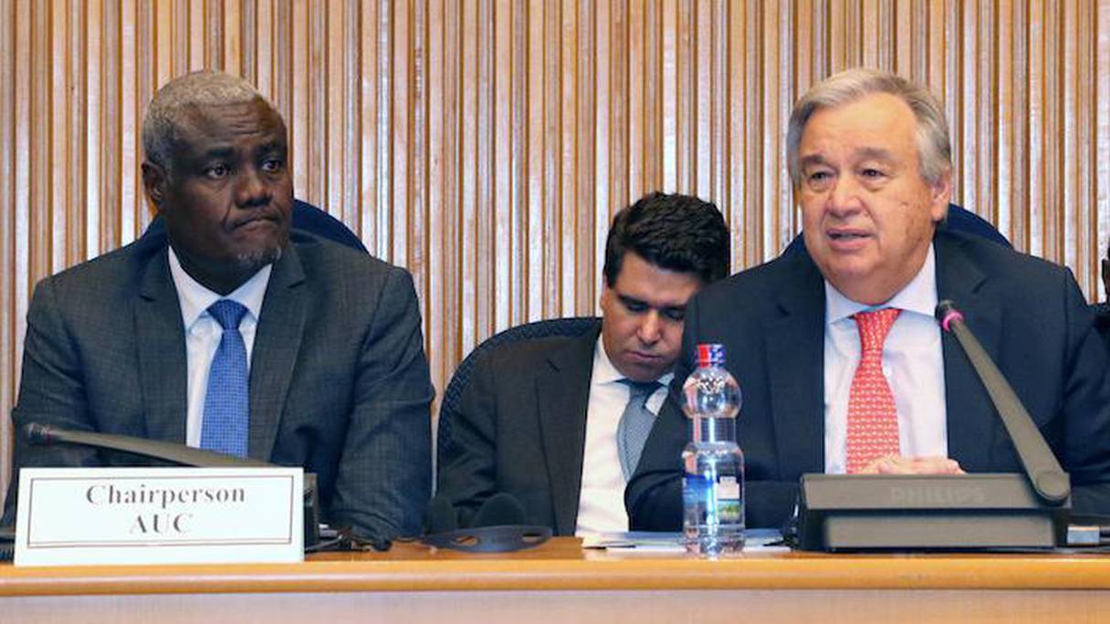 Moussa Faki Mahamat, président de la Commission de l'Union africaine (UA), et Antonio Guterres, secrétaire général des Nations Unies.
