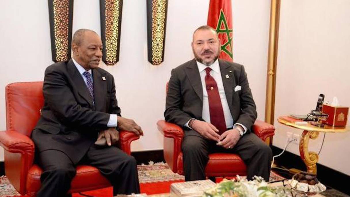 Le roi Mohammed VI du Maroc et Pr Alpha Condé, président de la Guinée. 