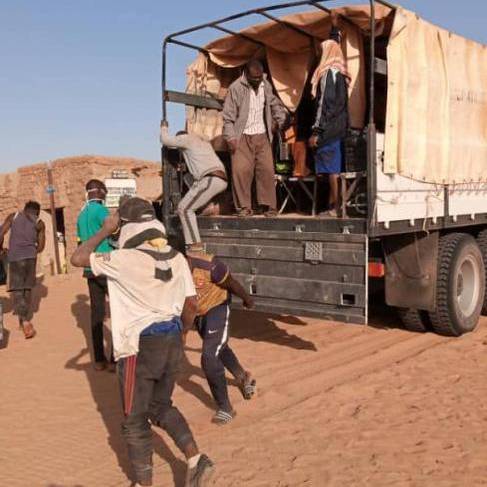 Algérie: des milliers de migrants expulsés vers le Niger