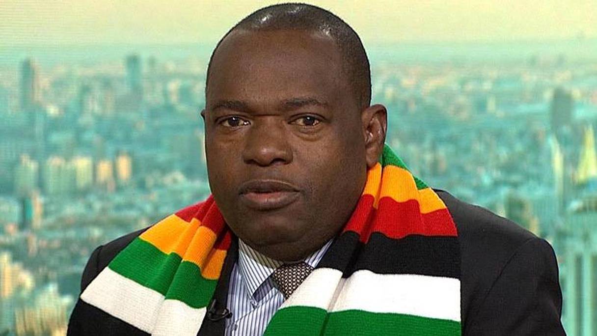 Sibusiso Moyo, ministre zimbabwéen des Affaires étrangères emporté par le Covid-19.