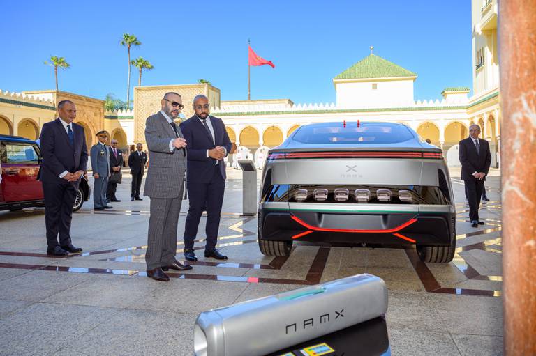 Lors de la présentation présidée par le Roi Mohammed VI du modèle de la voiture du premier constructeur marocain et du prototype d’un véhicule à hydrogène développé par un Marocain, lundi 15 mai à Rabat.