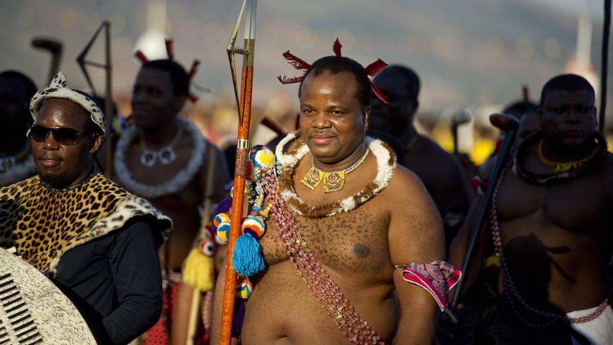 Le Roi Mswati III, souverain absolu d'eSwatini.