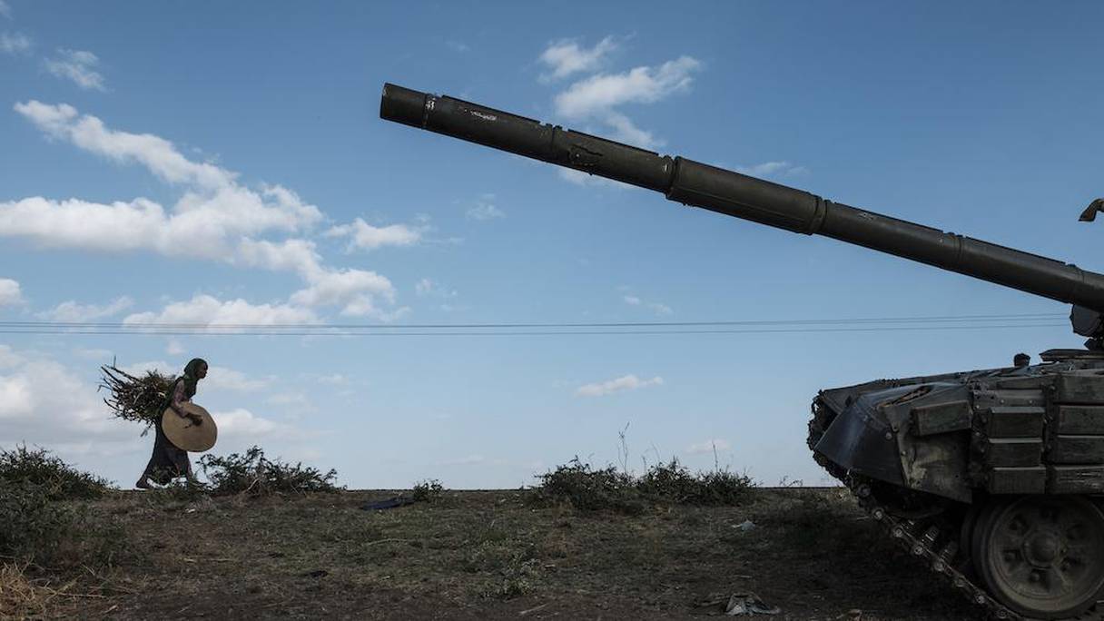 Un char appartenant aux forces trigréennes, au sud de la ville de Mehoni, le 11 décembre 2020. 