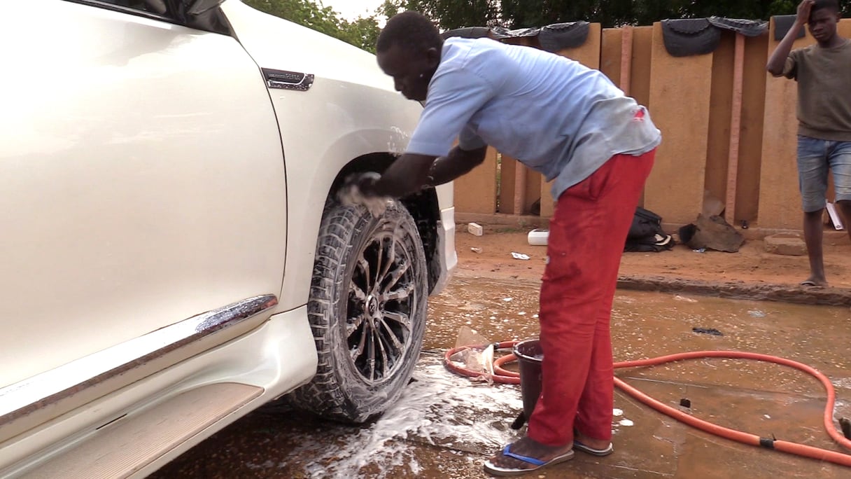 Laverie de voiture à Niamey