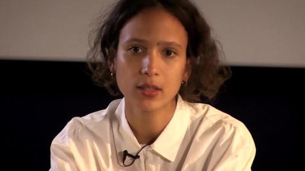 Mati Diop, cinéaste franco–sénégalaise et première réalisatrice noire à être dans la sélection officielle du festival de Cannes.