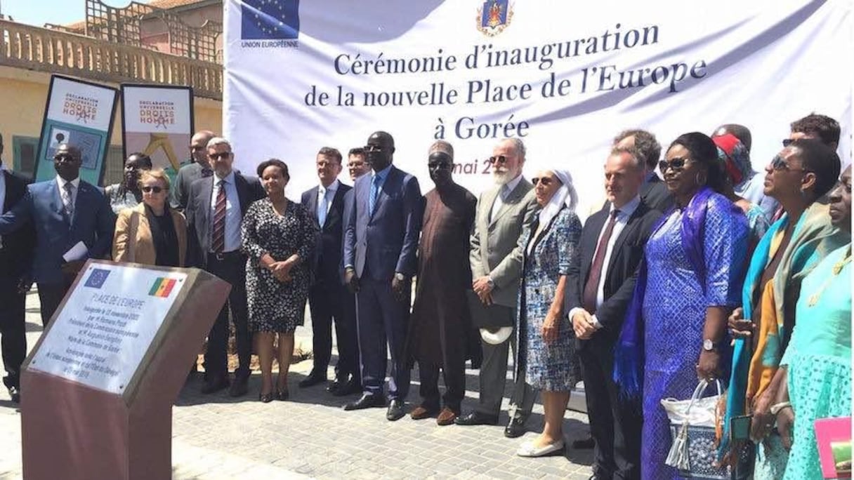 Gorée: La place de l’Europe rebaptisée.