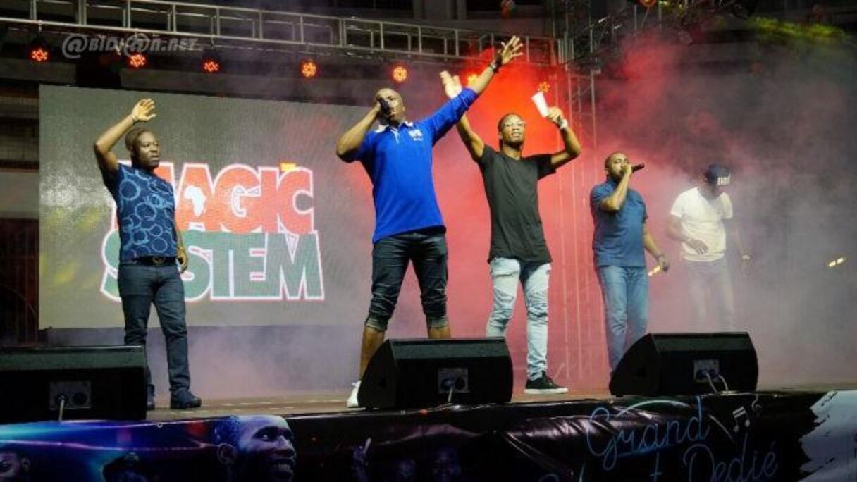 Magic System et Didier Drogba sensibilise contre la migration irrégulière