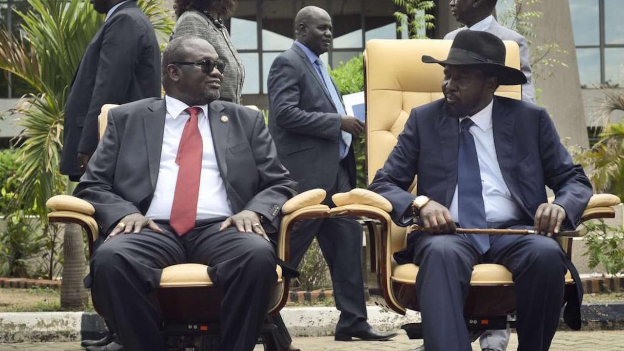 Salva Kiir (à droite), président de la République du Souan du Sud et Riek Machar, son vice-président, lors des retrouvailles d'avril dernier.