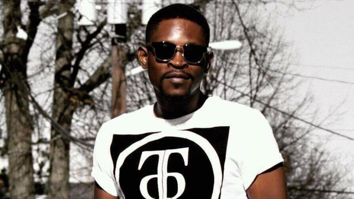 Kanlafei Tindano est un jeune burkinabè talentueux qui a créé sa marque de vêtements dénommée TAZ EROS