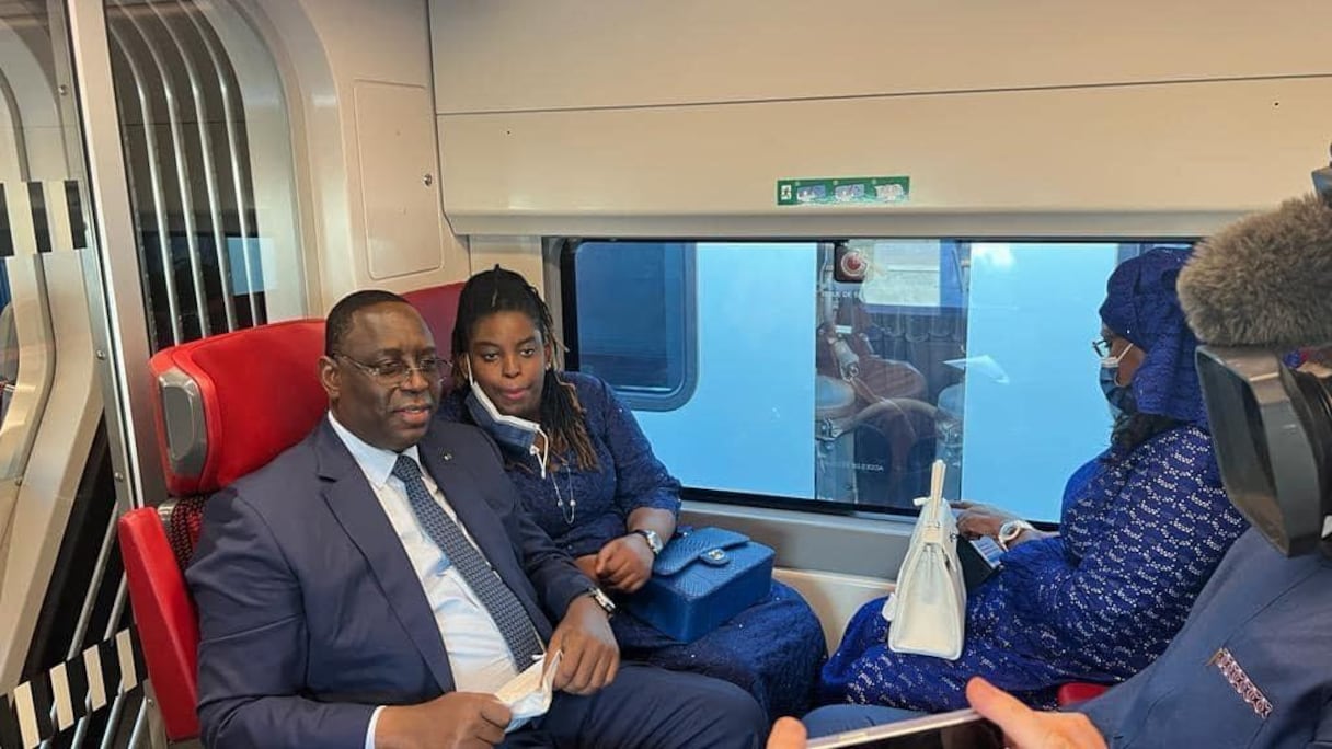 Le président Macky Sall et les membres de sa famille à bord du TER.