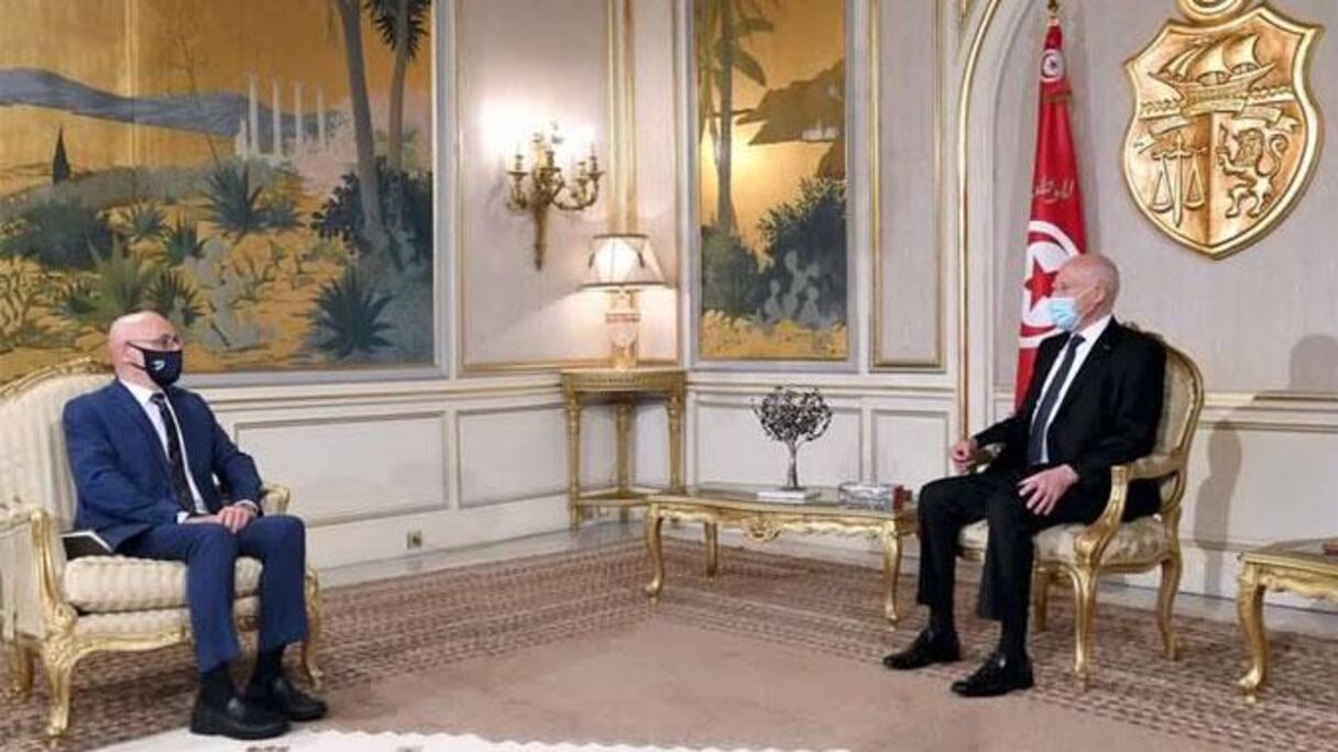 Dr Yves Souteyrand, représentant de l'OMS en Tunisie, reçu par le président de la république Kaïs Saied.