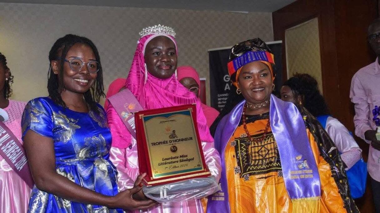 Sokhna Aminata Fall a été sacrée Miss Littérature du Sénégal qu'elle représentera à la finale africaine en juillet prochain.