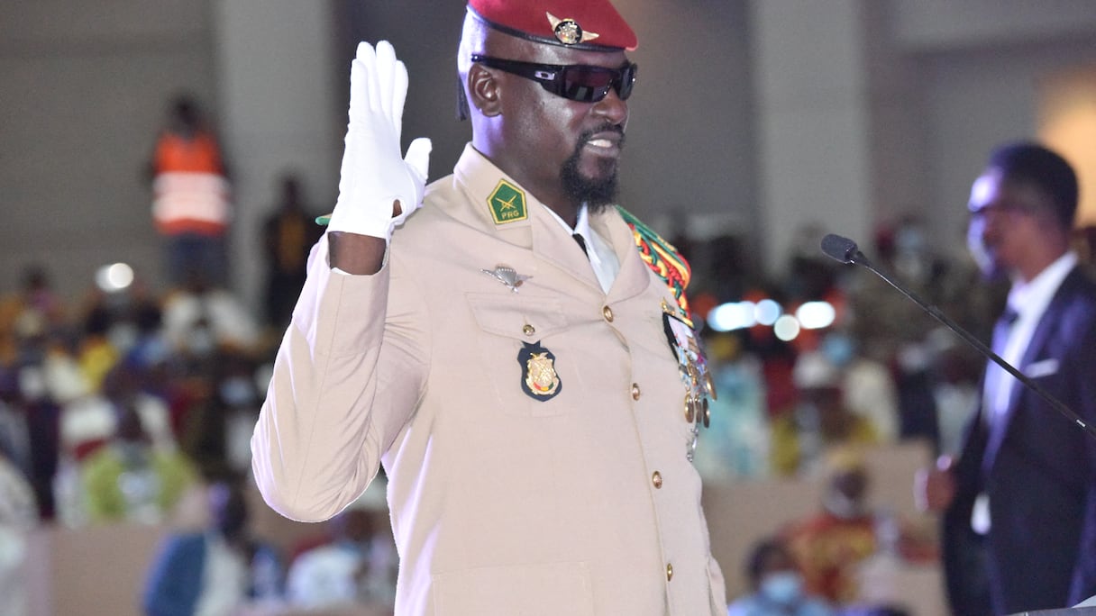Mamadi Doumbouya lors de sa cérémonie d'investiture en tant que président de la transition le 1er octobre 2021 à Conakry.