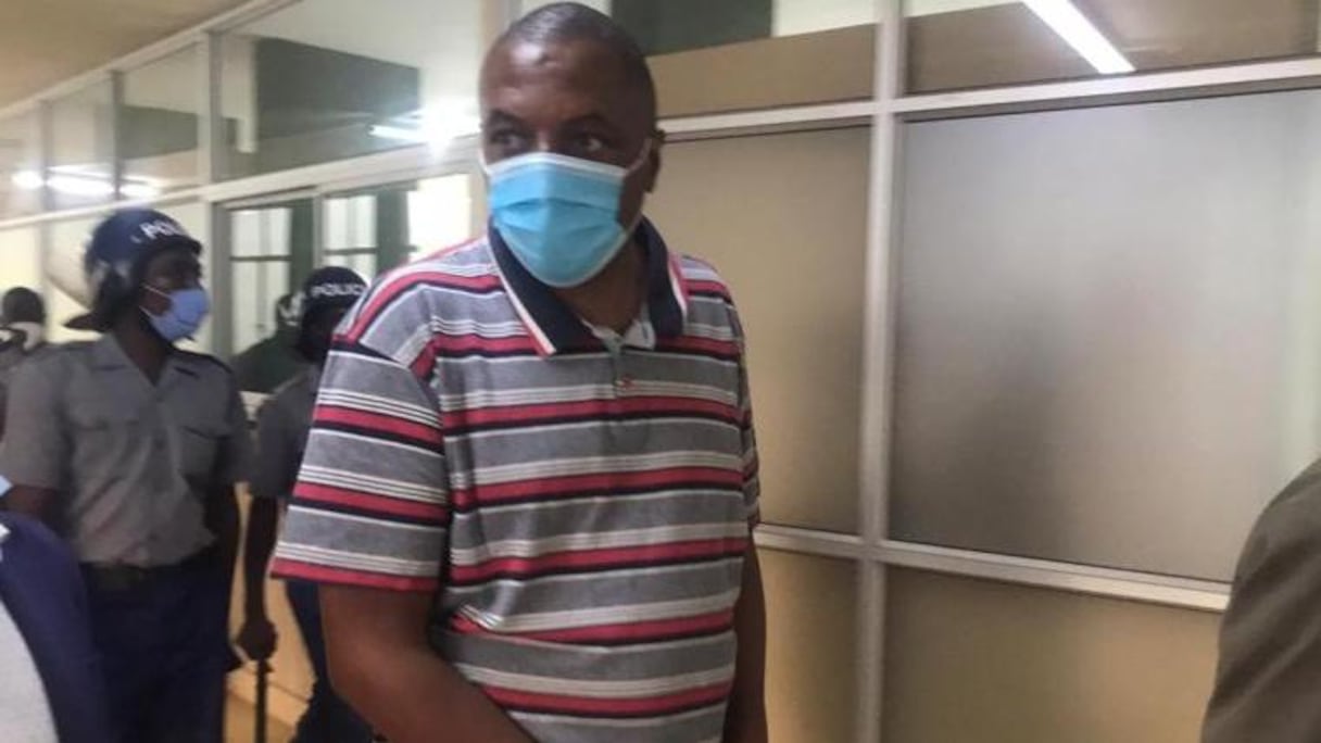 Hopewell Chin'omo, journaliste et lanceur d'alerte.