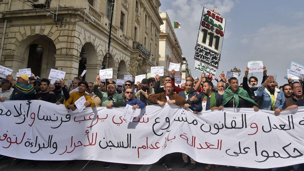 Les étudiants algériens, lors de ce 111e mardi du Hirak.